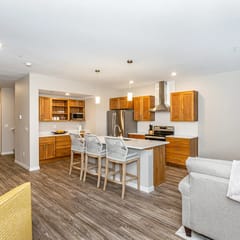 Cozy and Modern Condo in Fargo #104