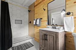 WWM 4 · 4 E. Sierra's base camp 2 Bed Suite, wifi WWM 4 - Image 4