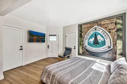 WWM Room 7B: Yosemite Base camp explore The E Sierras - Image 2