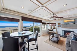 Ocean View Villa, walk to main beach, easy beach access - Image 4