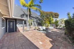 Kirmar Cove | California Calm 5 Bedroom Home with AC - Image 2
