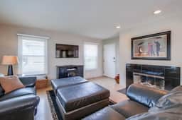 Mission Beach Family Haven: Ocean Views + Private Balconies + Garage - Image 4