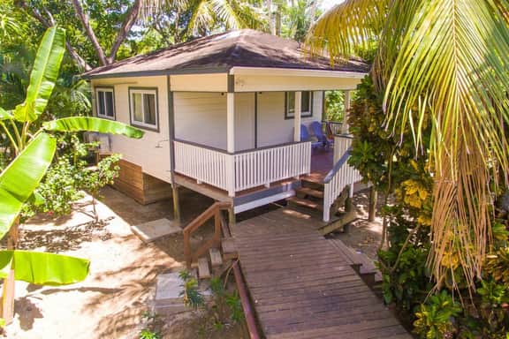 Sunnyside Bungalow 1 · Best snorkeling/diving on island 70yds off dock - Image 4