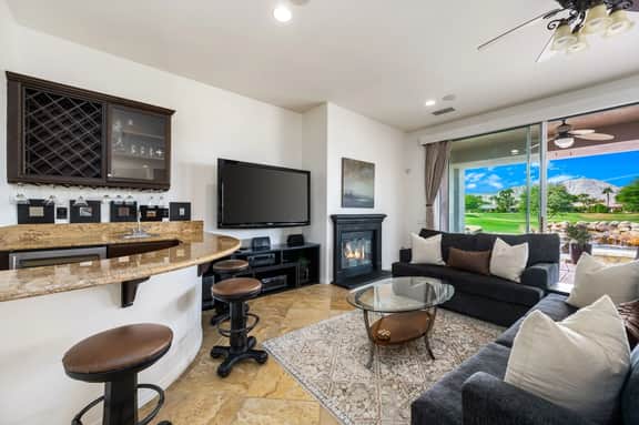 Golf Lovers' Haven: Luxury Living in the Heart of PGA West! - Image 3