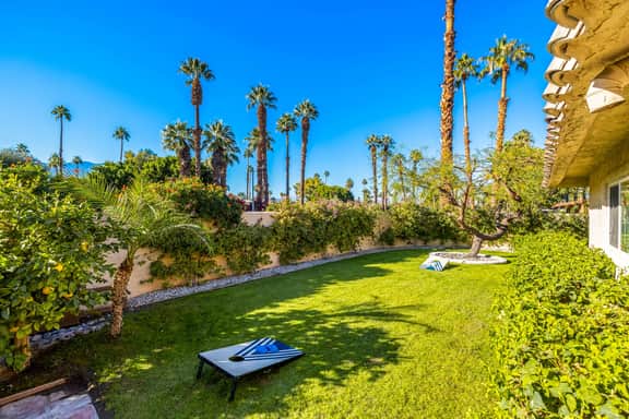 Private Pool/Spa Home in the Lovely Tamarisk Community - Image 4