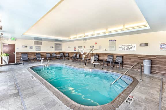 Starboard Point: Stunning Luxury Condo in the heart of DL! - Image 4