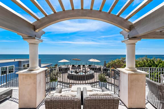 2 One of the best Ocean Views in Laguna, direct beach access Luxury Laguna (B) - Image 3