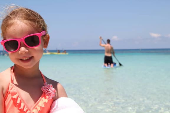 Sunnyside Bungalow 1 · Best snorkeling/diving on island 70yds off dock - Image 1