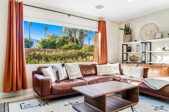 Private Pool/Spa Home in the Lovely Tamarisk Community - Image 1