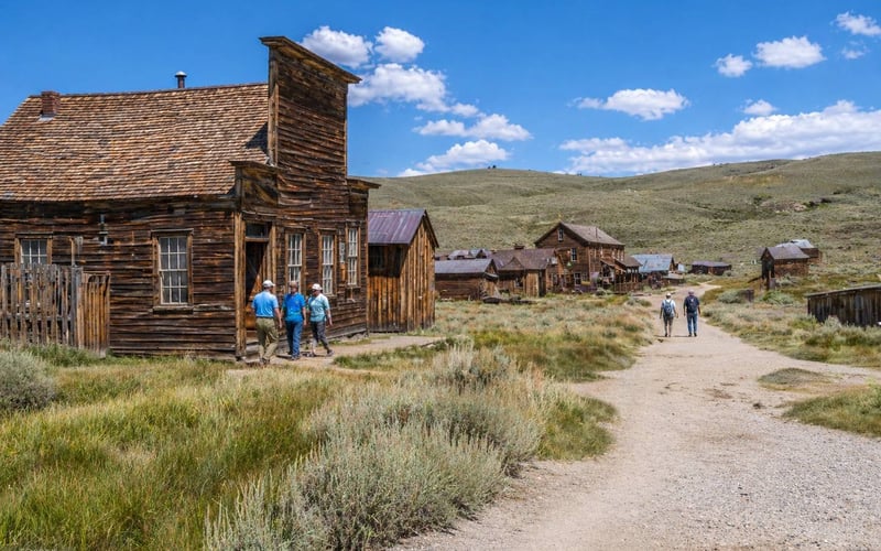 Eastern Sierra adventure scenery near the West Walker River corridor